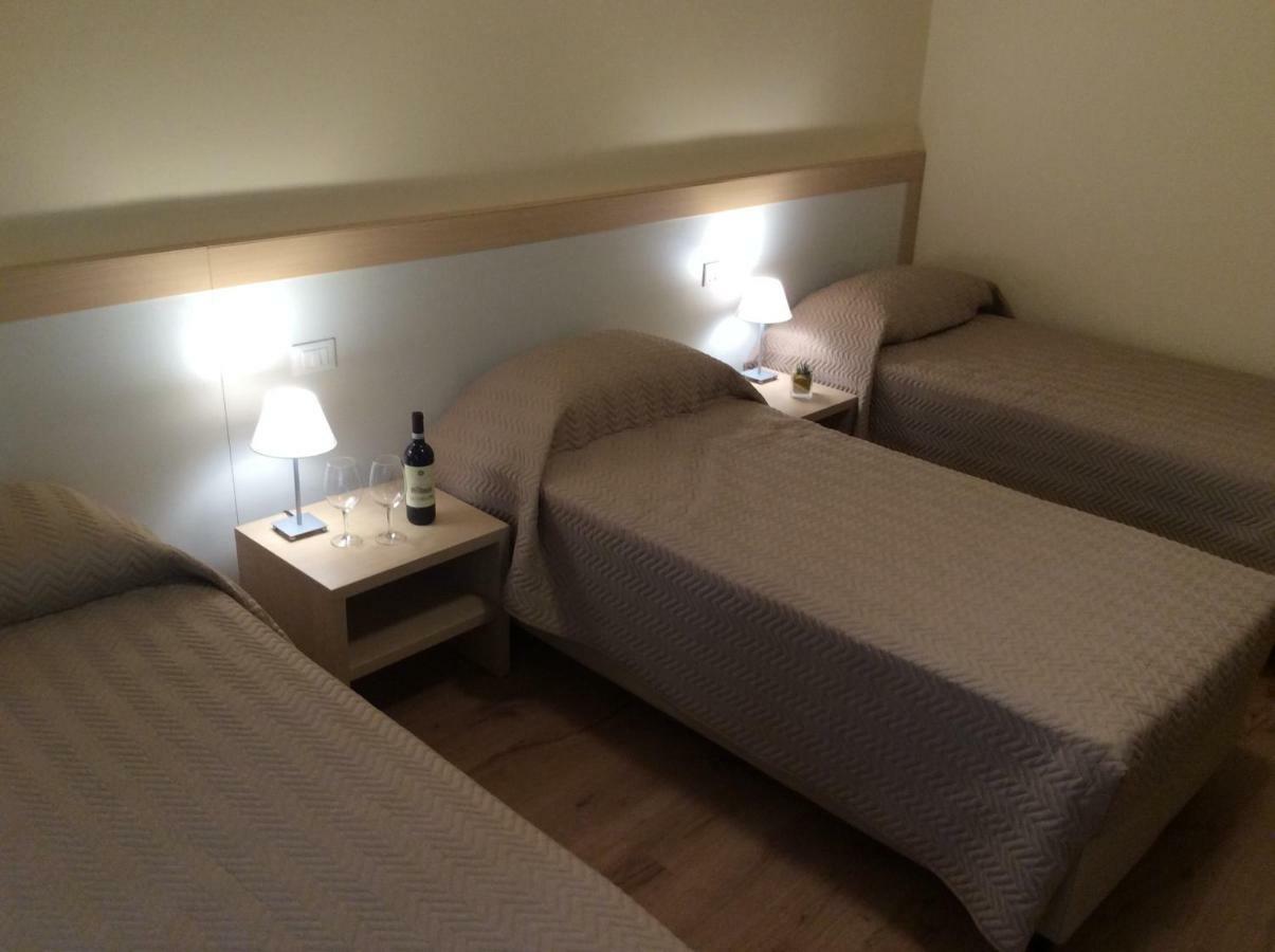 Il蒙迪·罗斯住宿加早餐旅馆 维罗纳 外观 照片